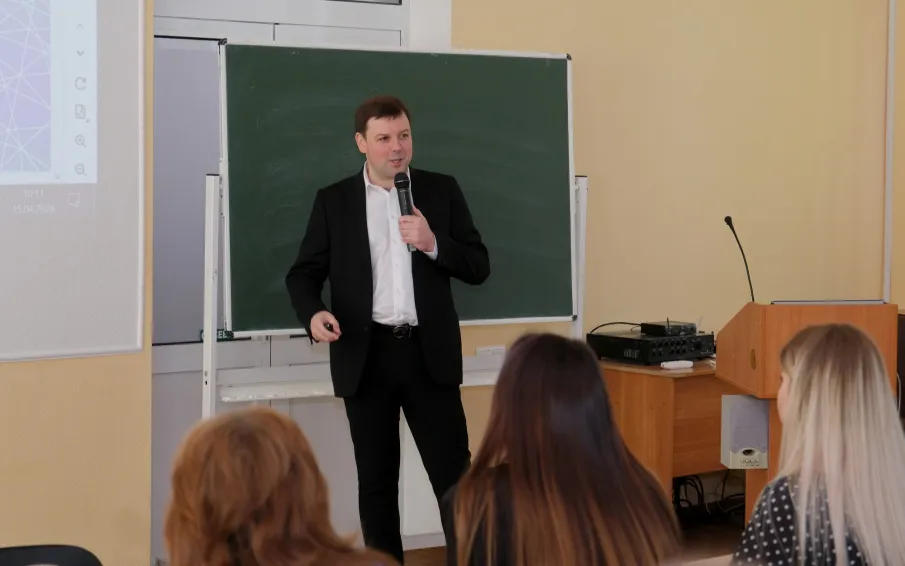 Артур Батурский на встрече со студентами Нижегородского института управления рассказал об опыте формирования благоприятного инвестклимата